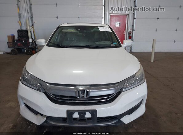 JHMCR6F72HC018115 2017 HONDA ACCORD HYBRID White ხელსაწყოთა პანელის ხედი