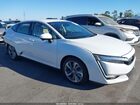 2018 Honda Clarity Plug-in Hybrid   White vin: JHMZC5F15JC012395