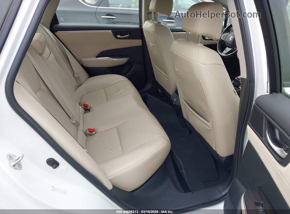 JHMZC5F37JC009726 2018 HONDA CLARITY PLUG-IN HYBRID White VIN კოდის სტიკერის ხედი