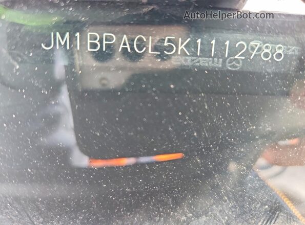 JM1BPACL5K1112788 2019 MAZDA 3 Черный Вид подкапотного пространства