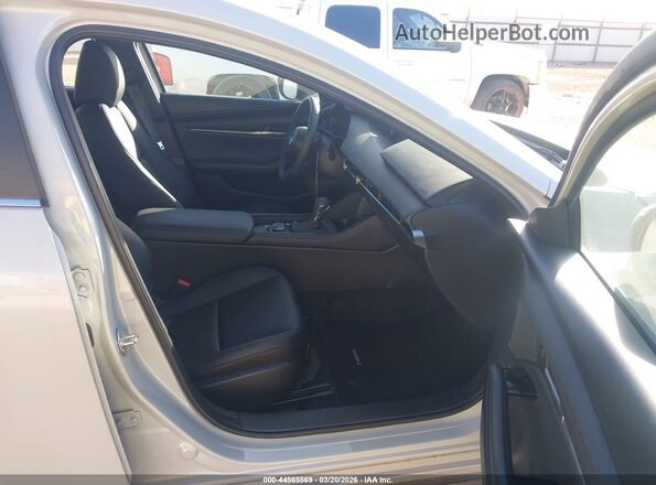 JM1BPAKL6T1858024 2026 MAZDA 3 Серый Вид салона спереди