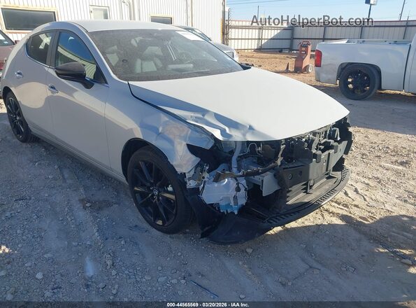 JM1BPAKL6T1858024 2026 MAZDA 3 Серый Вид спереди
