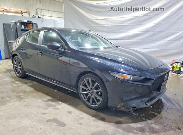 JM1BPALM1K1106141 2019 MAZDA 3 Черный Передняя правая четверть