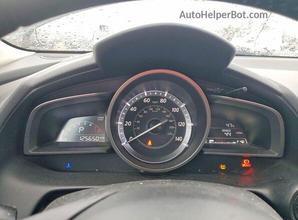 JM1DKBC74G0111015 2016 MAZDA CX-3 Gray Instrument cluster view