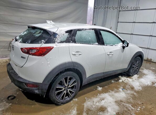 JM1DKFC77J0331635 2018 MAZDA CX-3 Белый Задняя правая четверть
