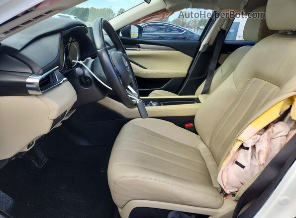 JM1GL1VM0K1510465 2019 MAZDA 6 White Front interior view