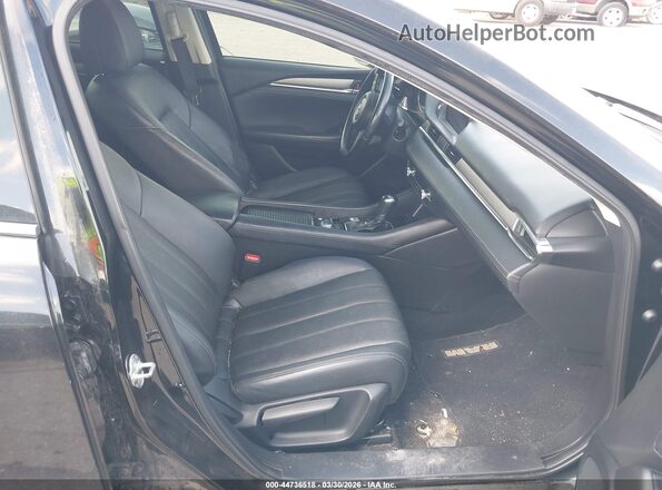 JM1GL1VM9J1312885 2018 MAZDA 6 Черный Вид салона спереди