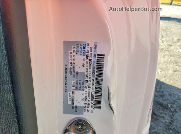 JM1NDAC76S0656201 2025 MAZDA MX-5 White VIN կոդի պիտակի տեսք