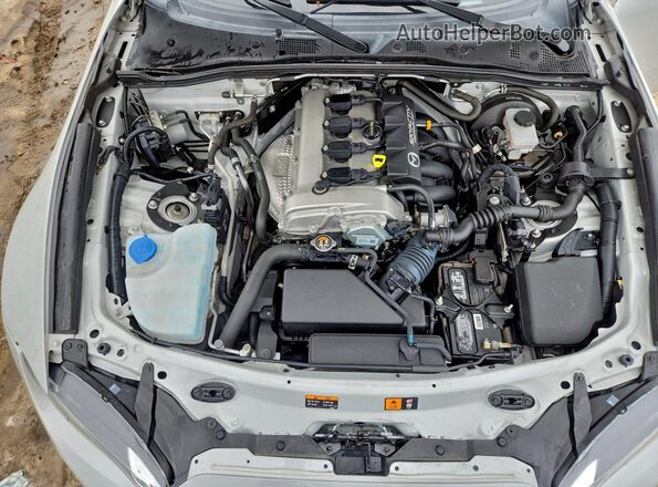 JM1NDAD72J0200676 2018 MAZDA MX-5 Белый Вид задней части салона