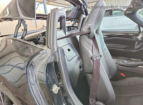 JM1NDAM77S0653578 2025 MAZDA MX-5 Black უკანა სავარძლების ხედი