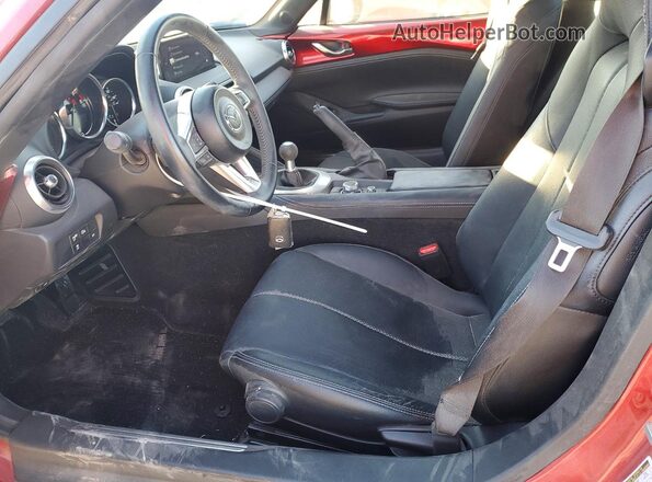 JM1NDAM7XR0600237 2024 MAZDA MX-5 Red Widok wnętrza z przodu
