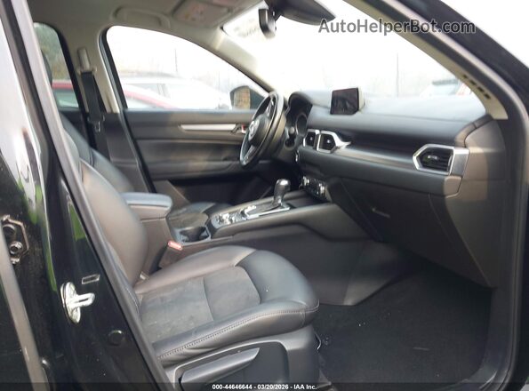 JM3KFACL3H0158340 2017 MAZDA CX-5 Black Widok wnętrza z przodu