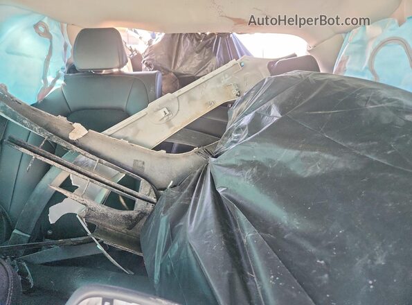 JM3KFACM0J1327738 2018 MAZDA CX-5 White Вид задніх сидінь