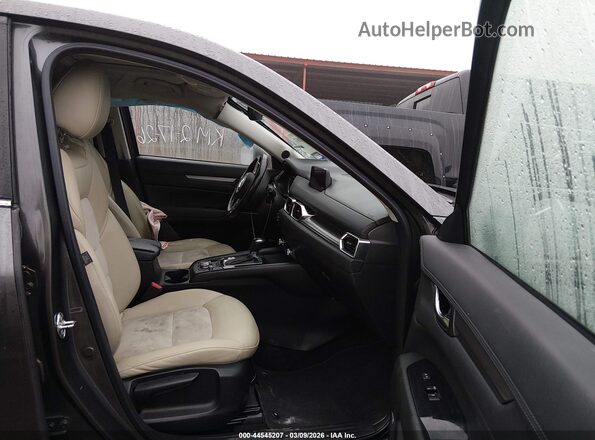 JM3KFACM9K0698274 2019 MAZDA CX-5 Серый Вид салона спереди