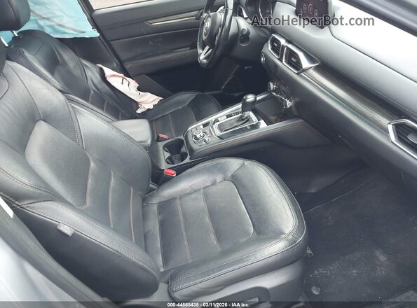 JM3KFADM7J0304073 2018 MAZDA CX-5 Light Blue Вид салону спереду