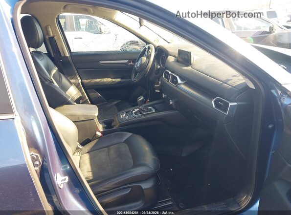 JM3KFBCL1H0198048 2017 MAZDA CX-5 Blue Front interior view