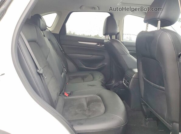 JM3KFBCM9K0599802 2019 MAZDA CX-5 Белый Вид задней части салона