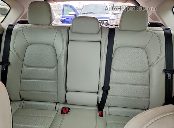 JM3KFBDL3H0177474 2017 MAZDA CX-5 Blue Widok tylnych siedzeń