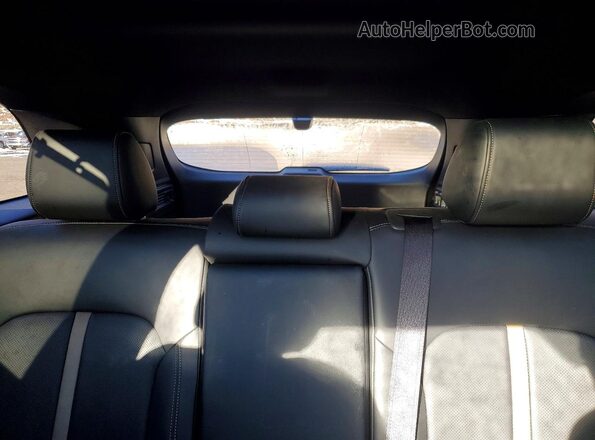 JM3KJDHC8S1104378 2025 MAZDA CX-70 Red Vista de los asientos traseros