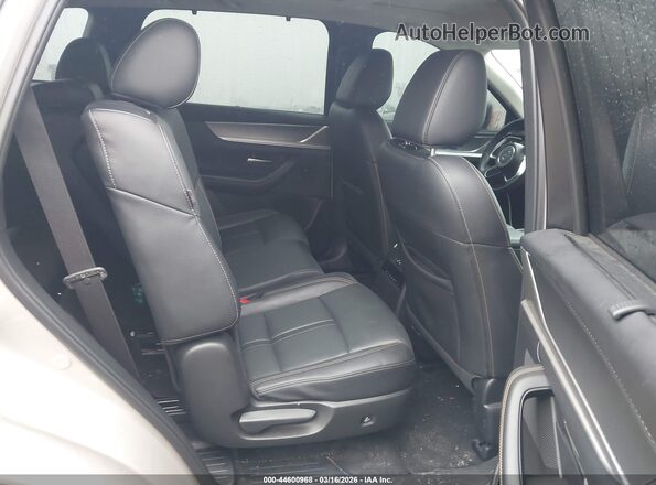 JM3KKBHD4R1115432 2024 MAZDA CX-90 Silver Widok naklejki z numerem VIN
