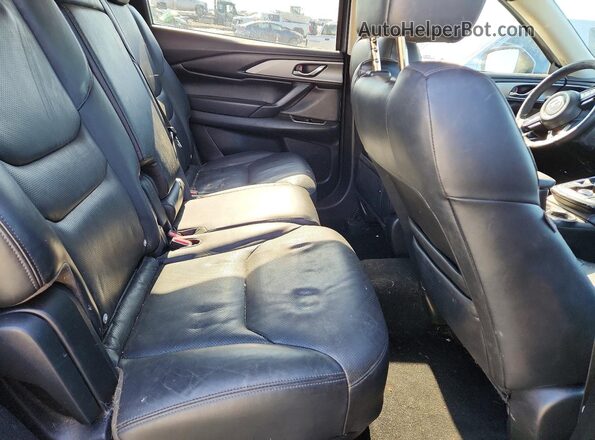 JM3TCACY2J0218719 2018 MAZDA CX-9 Серый Вид задней части салона