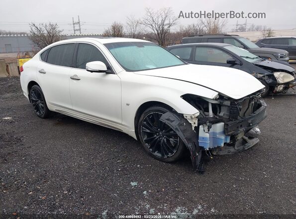 JN1BY1PR4HM210572 2017 INFINITI Q70L Белый Передняя правая четверть