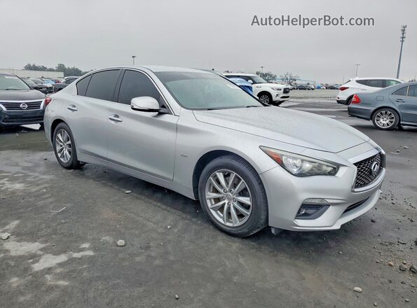 JN1CV7AP6JM240198 2018 INFINITI Q50 Серебряный Передняя правая четверть