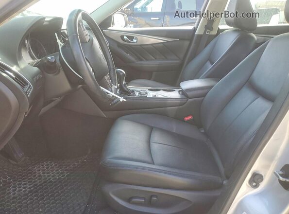 JN1CV7AP8GM202660 2016 INFINITI Q50 Серебряный Вид панели приборов