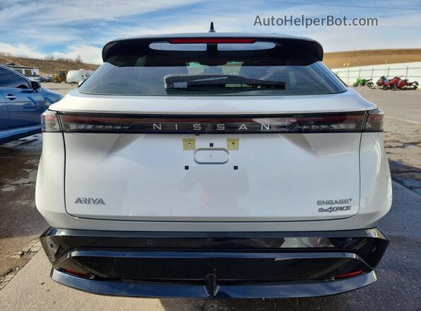 JN1DF0BB7RM731869 2024 NISSAN ARIYA Silver Vista trasera