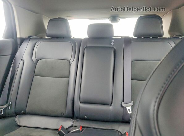 JN1DF0BBXRM732773 2024 NISSAN ARIYA White Vista de los asientos traseros