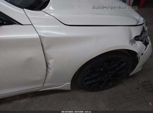 JN1EV7AP0HM731580 2017 INFINITI Q50 White Vista frontal