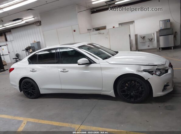 JN1EV7AP0HM731580 2017 INFINITI Q50 White Vista interior trasera
