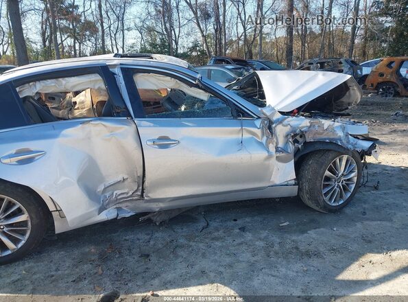 JN1EV7AP3JM357049 2018 INFINITI Q50 Silver 