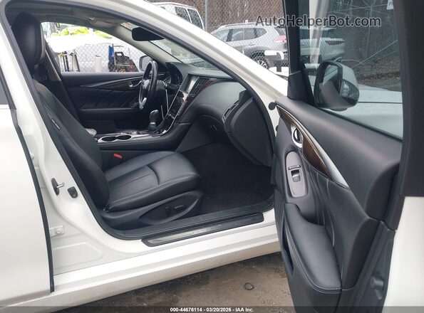 JN1EV7AP5JM360079 2018 INFINITI Q50 White Widok wnętrza z przodu