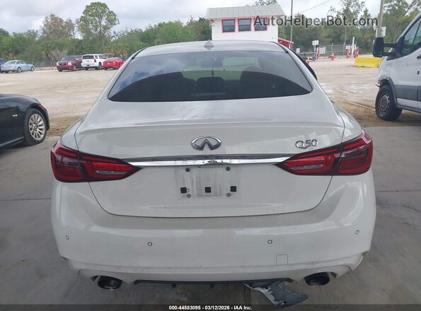 JN1EV7AP8JM358584 2018 INFINITI Q50 Белый 