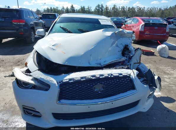 JN1EV7AR7HM834349 2017 INFINITI Q50 Белый Вид задней части салона