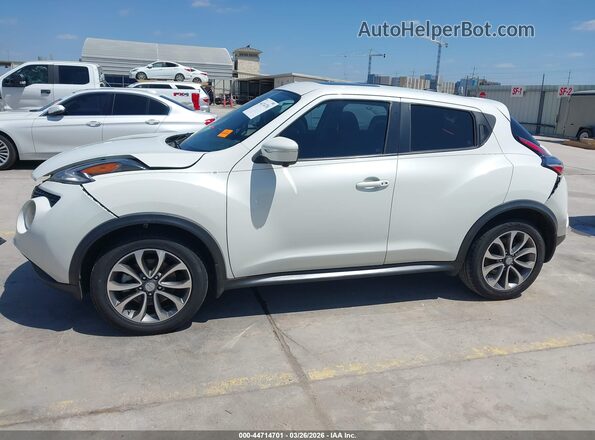 JN8AF5MR1HT703680 2017 NISSAN JUKE White Widok wnętrza 360 stopni