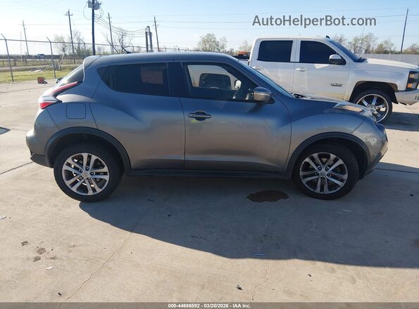 JN8AF5MR6HT702170 2017 NISSAN JUKE Gray Սարքավորումների վահանակի տեսք