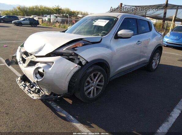 JN8AF5MRXHT704309 2017 NISSAN JUKE Gray Przód lewy