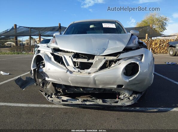 JN8AF5MRXHT704309 2017 NISSAN JUKE Gray Widok wnętrza z tyłu