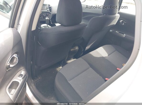 JN8AF5MV7HT753982 2017 NISSAN JUKE Gray Vista de la etiqueta del VIN