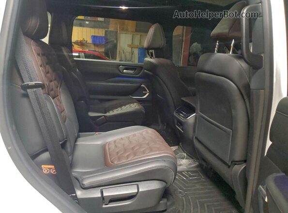 JN8AY3EB2S9101133 2025 NISSAN ARMADA White Rear interior view
