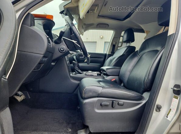 JN8AZ2AF2M9717692 2021 INFINITI QX80 Silver Widok wnętrza z przodu