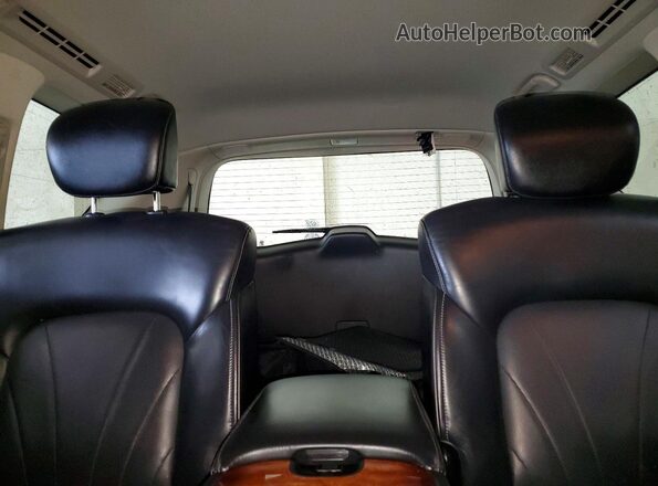 JN8AZ2NE8H9155773 2017 INFINITI QX80 Белый Вид задней части салона