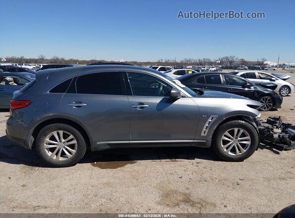 JN8CS1MU3HM143365 2017 INFINITI QX70 Серебряный Вид задней части салона