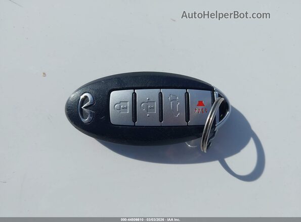 JN8CS1MU4HM143150 2017 INFINITI QX70 Silver Widok deski rozdzielczej
