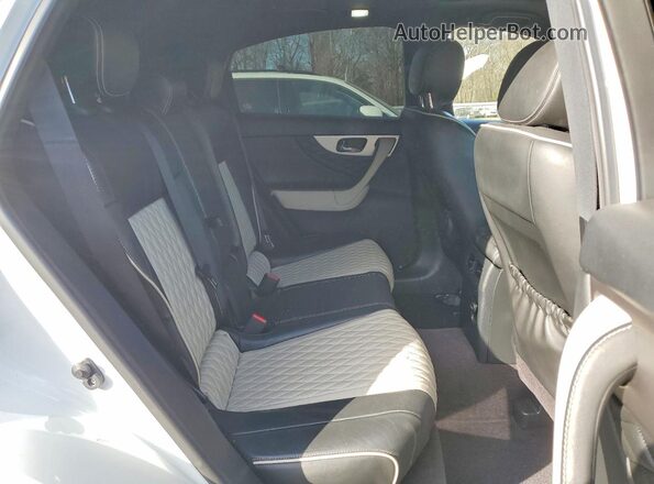 JN8CS1MW5HM412855 2017 INFINITI QX70 Белый Вид задней части салона