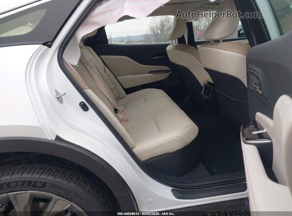 JTDAAAAF2T3044935 2026 TOYOTA LIMITED White VIN კოდის სტიკერის ხედი