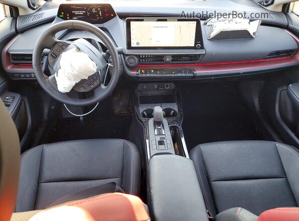 JTDACACU0R3033950 2024 TOYOTA PRIUS Серебряный Вид панели приборов
