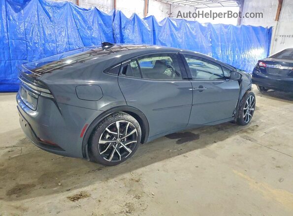 JTDACACU3S3046892 2025 TOYOTA PRIUS Серебряный Задняя правая четверть
